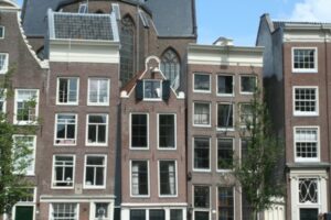 Maisons longeant les canaux a Amsterdam